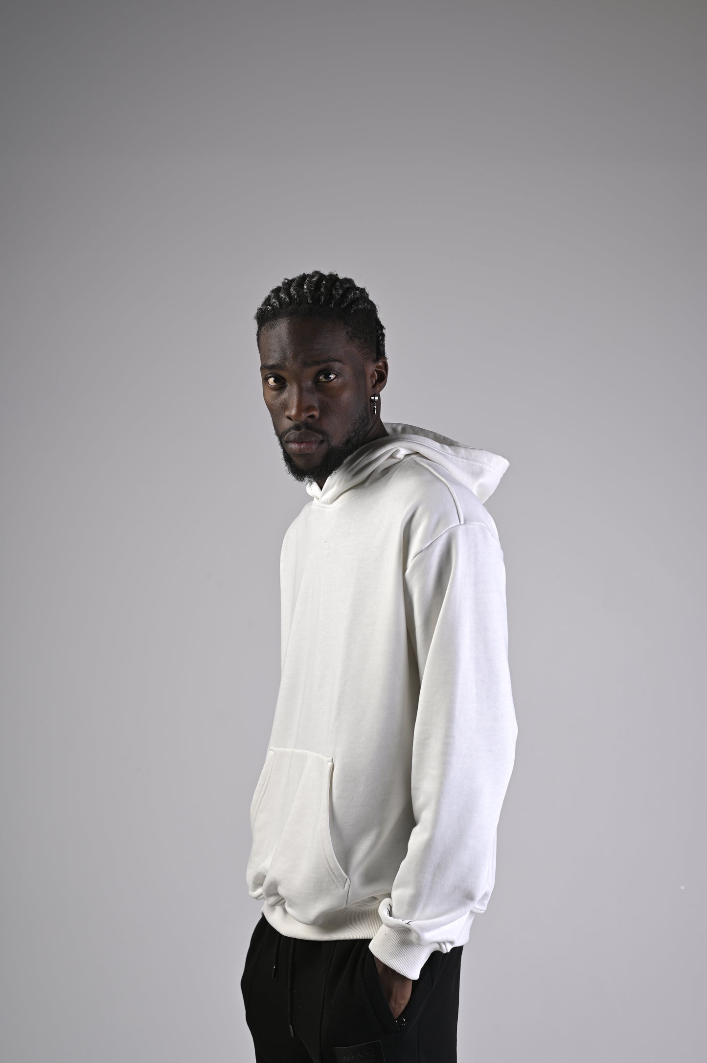 MILKY WHITE HOODIE