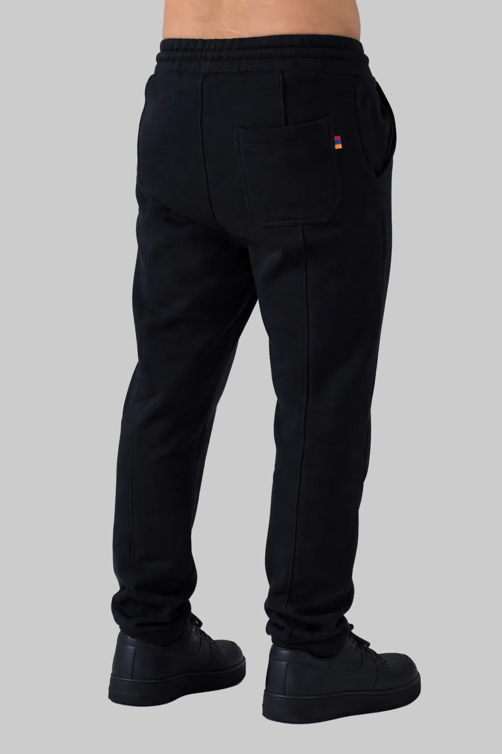 AWANI, YEREVAN BLACK JOGGERS
