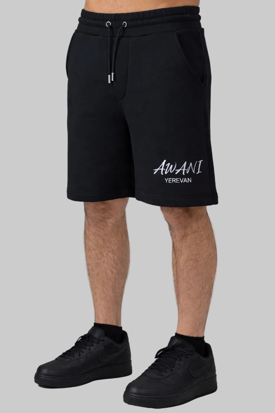 AWANI, YEREVAN BLACK/WHITE LOGO SHORTS