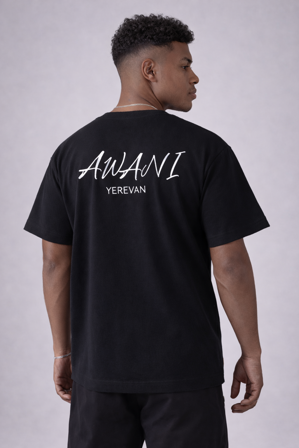 AWANI, YEREVAN BLACK OVERSIZED T-SHIRT