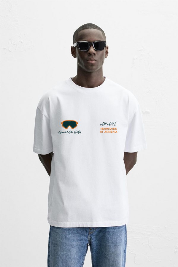 AWANI, "SPECIAL SKI EDITION" MILKY WHITE OVERSIZED T-SHIRT